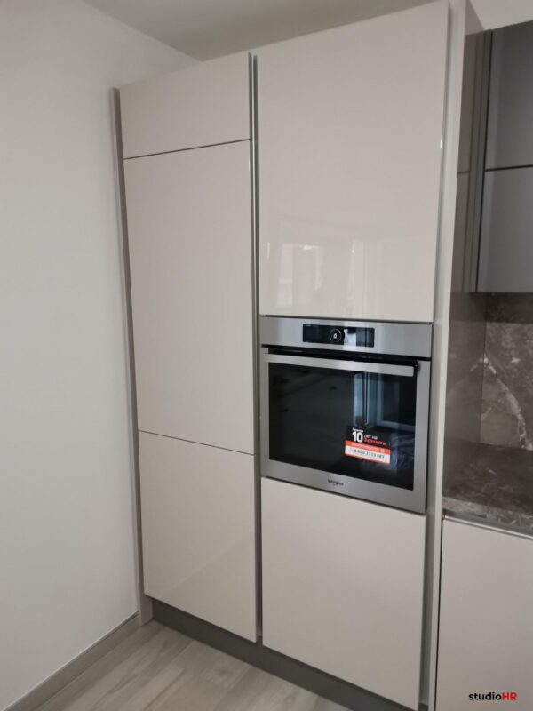 studioHR / završeni projekt 9663434000 / kuhinja Silbermond 03