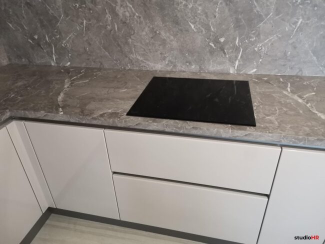 završeni projekt 9663434000, kuhinja po mjeri, model Silbermond