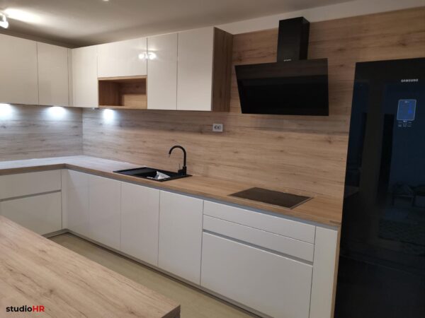 studioHR / završeni projekt 9669377000 / kuhinja Silbermond 03