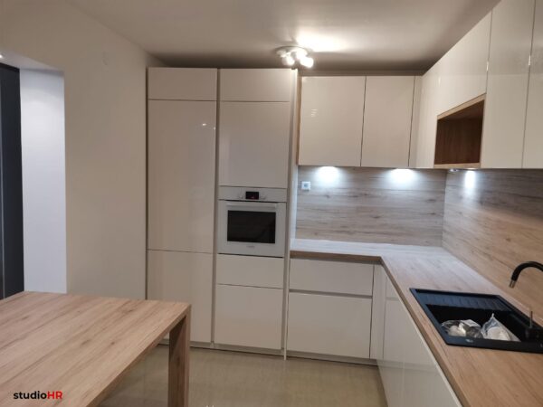 studioHR / završeni projekt 9669377000 / kuhinja Silbermond 05