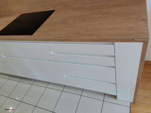 studioHR / završeni projekt 9668774000 / kuhinja Granada 04