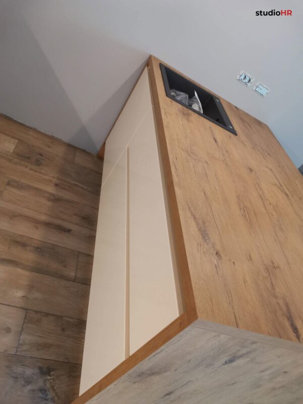 studioHR / završeni projekt 0614860000 / kuhinja Silbermond 03