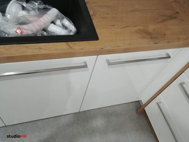 završeni projekt 8665456000, kuhinja po mjeri, model Living