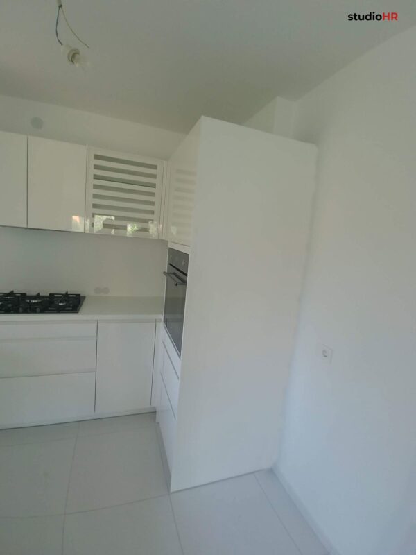 studioHR / završeni projekt 9612348000 / kuhinja Granada 10