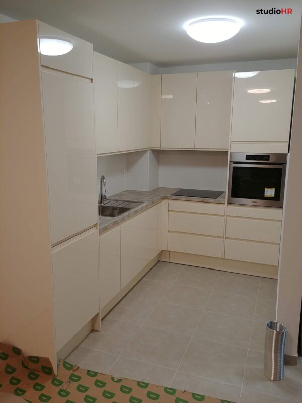 studioHR / završeni projekt 9629597000 / kuhinja Granada 01