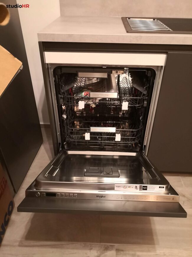 završeni projekt 9644421000, kuhinja po mjeri, model Silbermond