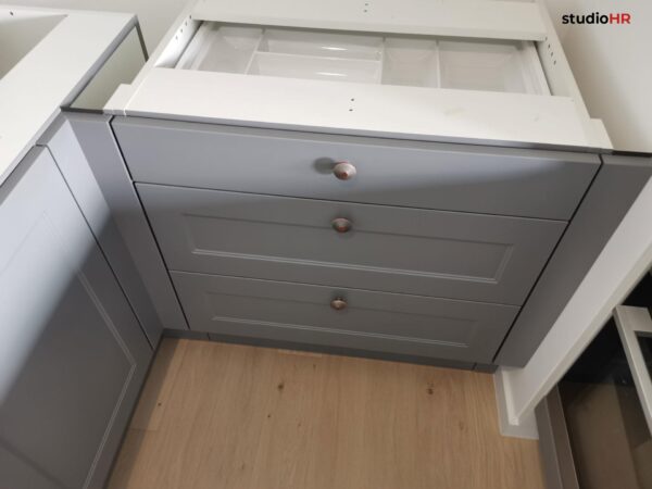 studioHR / završeni projekt 9660225000 / kuhinja Classico 09