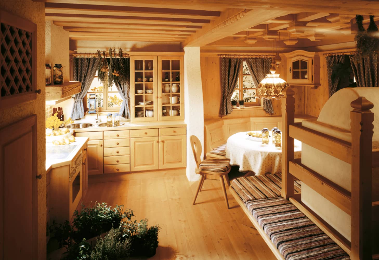 studioHR / DanKuchen Alttirol / kuhinje po mjeri / Fichte Hell / slika 00 DanKuchen Kuhinja Alttirol masivno drvo Fichte Hell